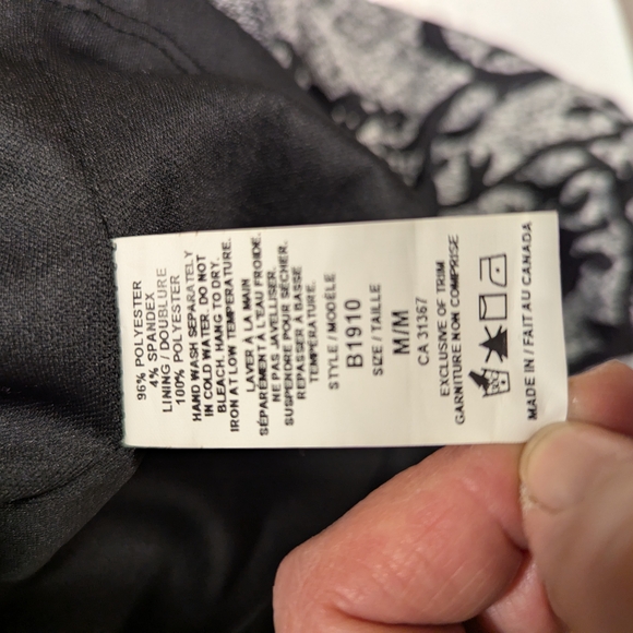 Chic Black and Gray Long Sleeve Dress - Picture 8 of 8